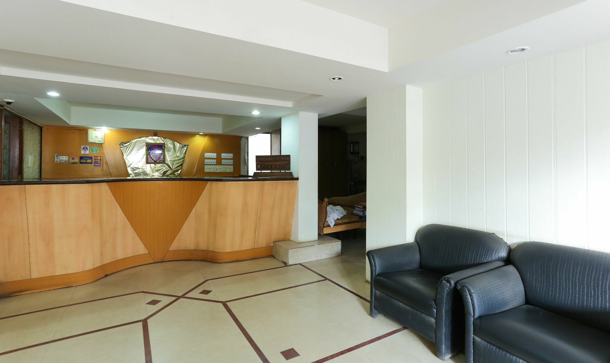 Itsy Hotels Hill View Ex Пюн Екстериор снимка
